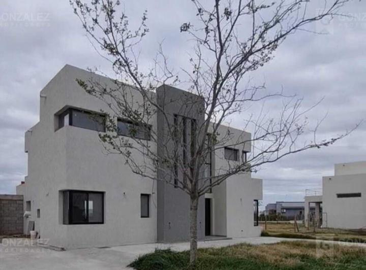 Casa · 159m² · 5 Ambientes
