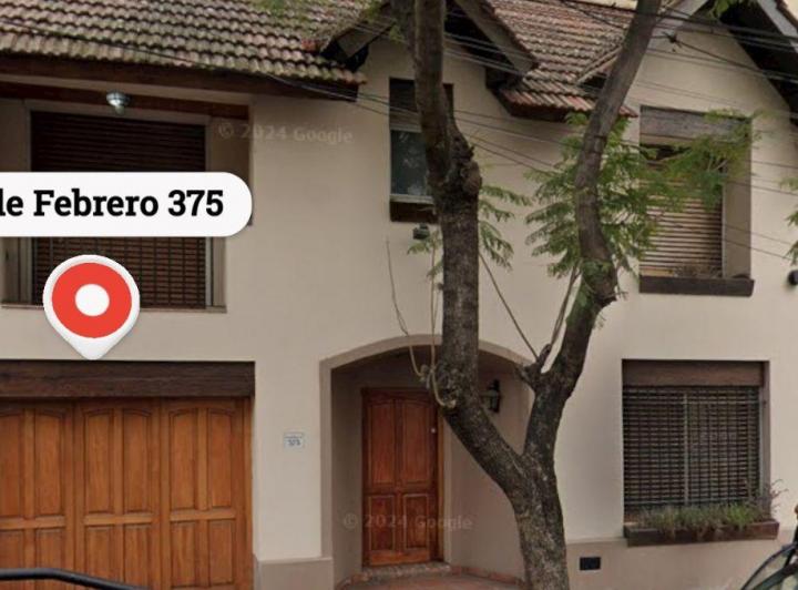 Casa · 200m² · 5 Ambientes · 2 Cocheras