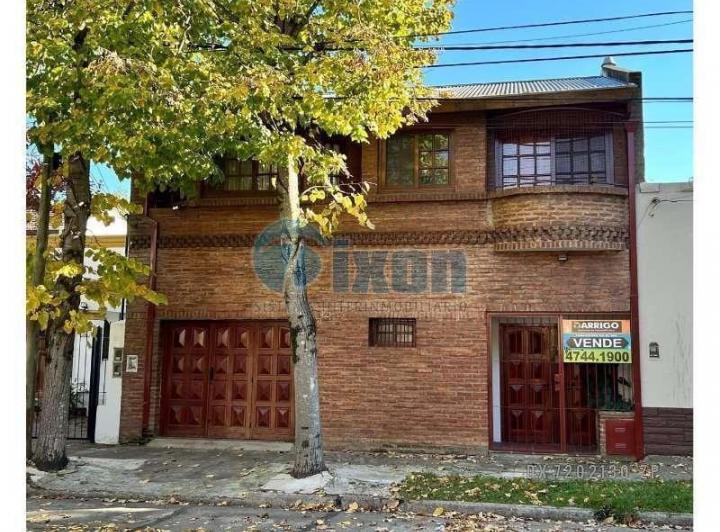 Casa · 189m² · 5 Ambientes · 1 Cochera