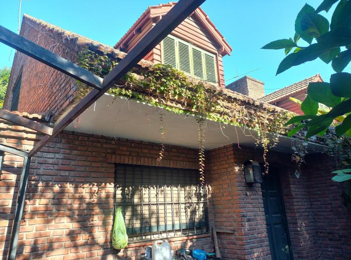 Casa · 381m² · 5 Ambientes · 1 Cochera