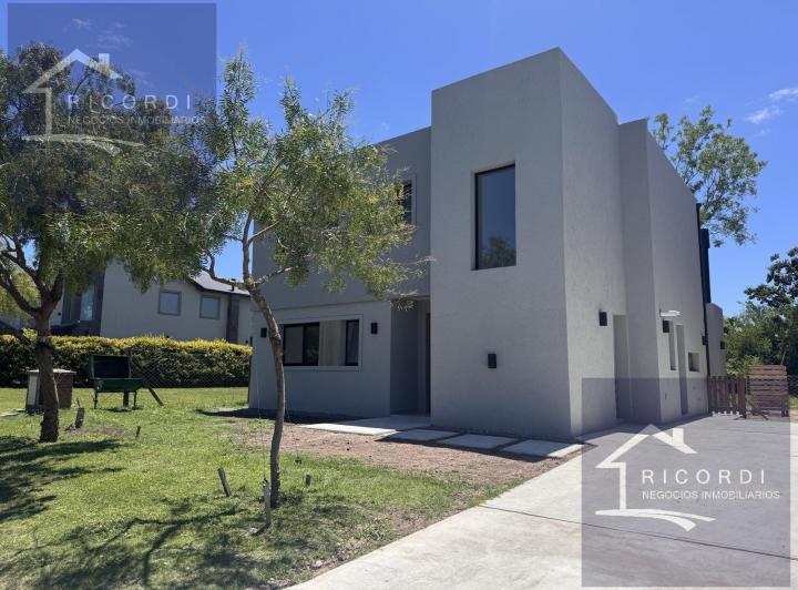 Casa · 190m² · 6 Ambientes