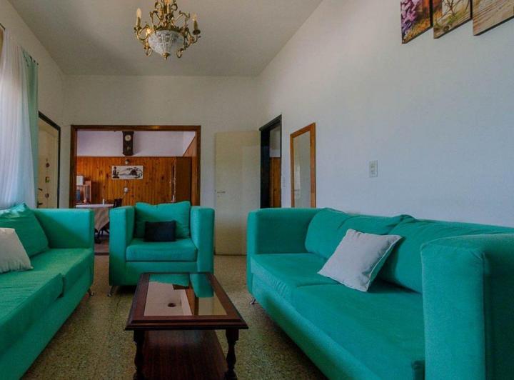 Casa · 247m² · 8 Ambientes