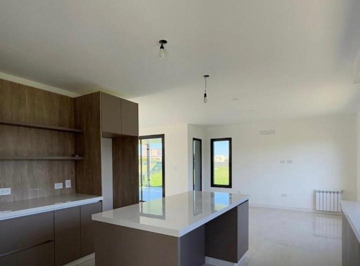 Casa · 159m² · 5 Ambientes · 1 Cochera