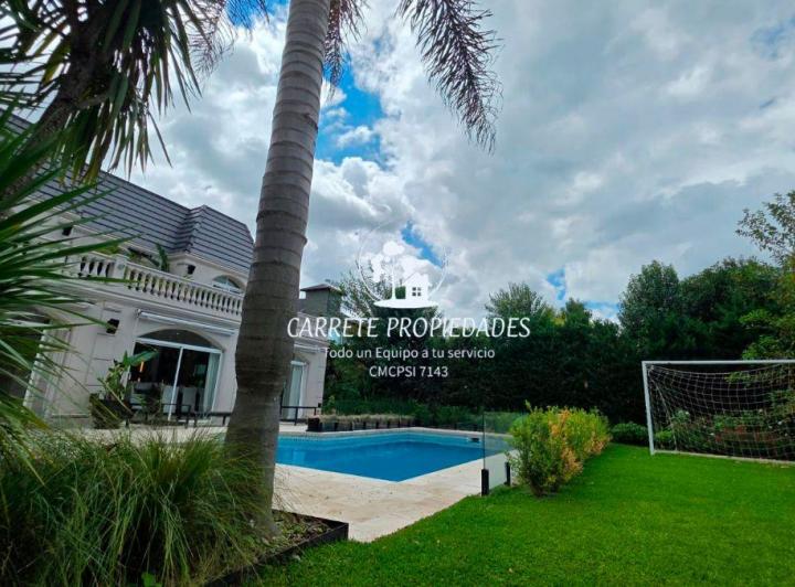Casa · 430m² · 7 Ambientes · 6 Cocheras