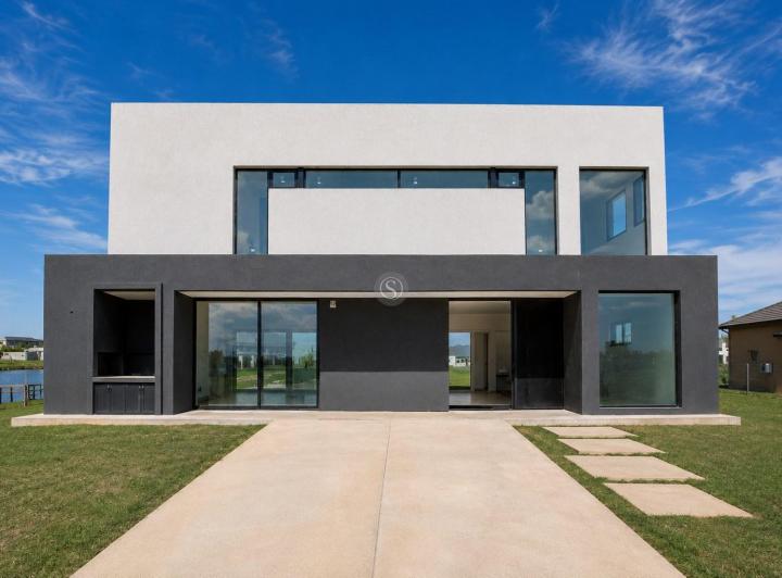 Casa · 170m² · 5 Ambientes · 1 Cochera