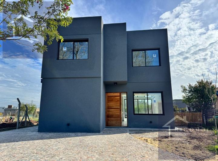 Casa · 200m² · 4 Ambientes