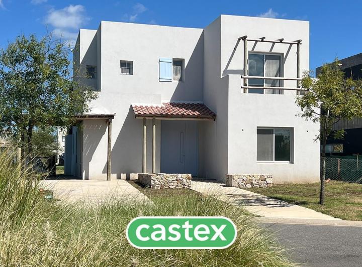 Casa · 165m² · 5 Ambientes · 2 Cocheras