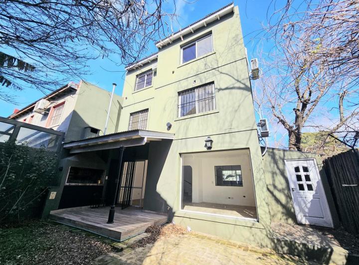 Casa · 118m² · 5 Ambientes · 1 Cochera