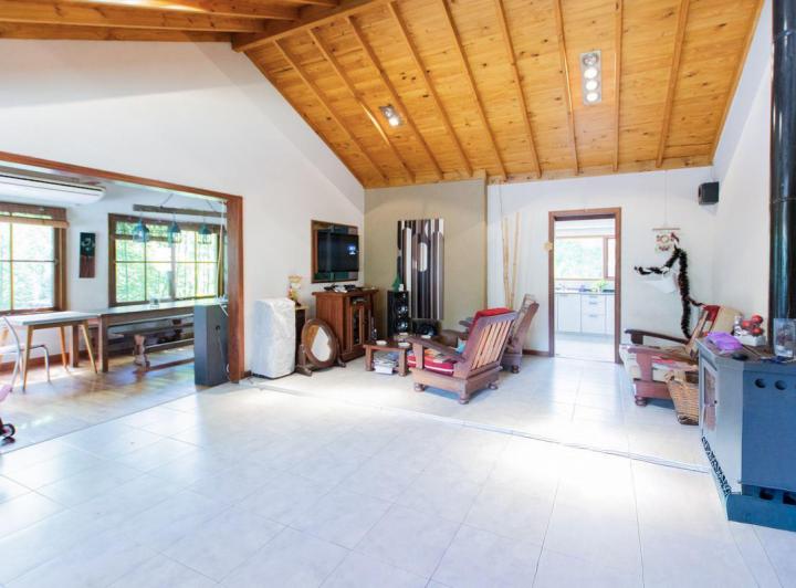 Casa · 180m² · 6 Ambientes
