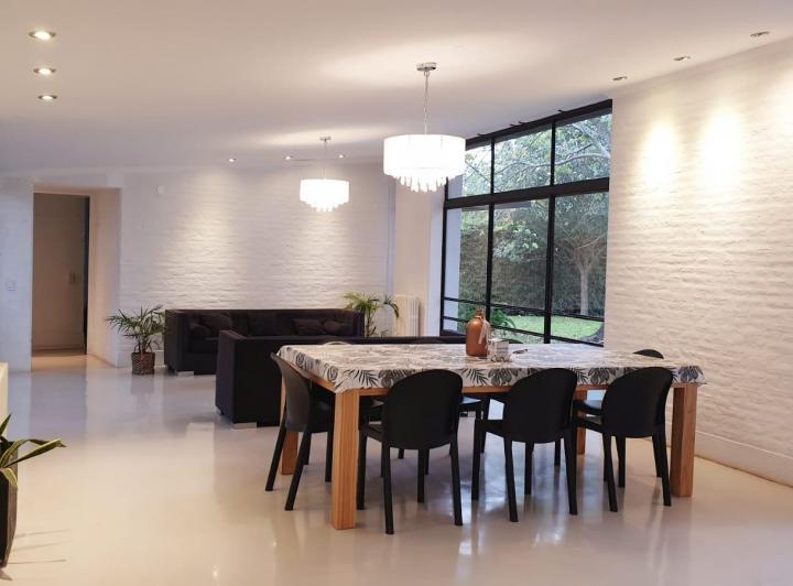 Casa · 336m² · 6 Ambientes