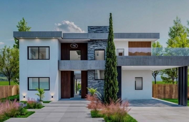 Casa · 381m² · 5 Ambientes · 1 Cochera
