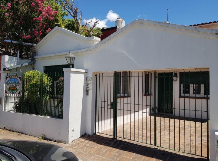 Casa · 205m² · 7 Ambientes · 1 Cochera