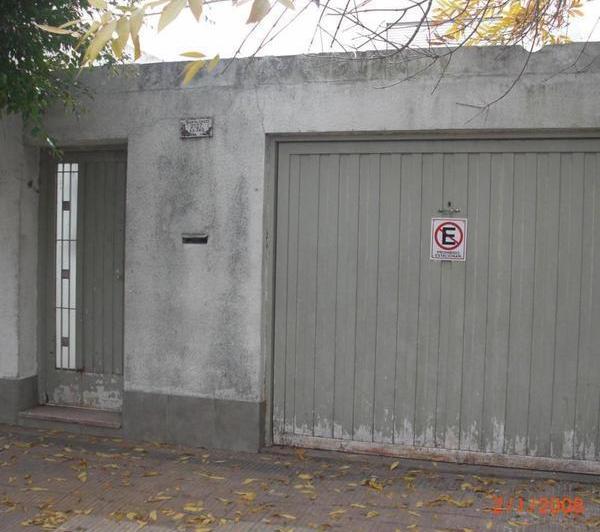 Casa · 220m² · 5 Ambientes · 1 Cochera