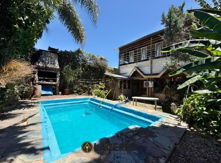 Casa · 160m² · 6 Ambientes · 1 Cochera