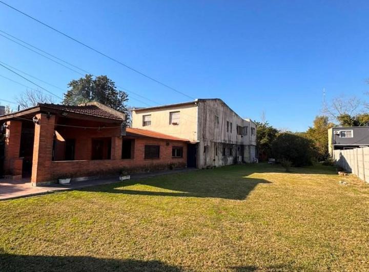 Casa · 250m² · 9 Ambientes