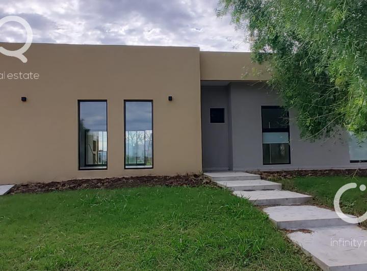 Casa · 145m² · 5 Ambientes