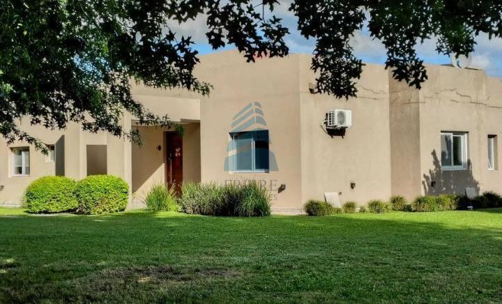 Casa · 189m² · 5 Ambientes · 1 Cochera