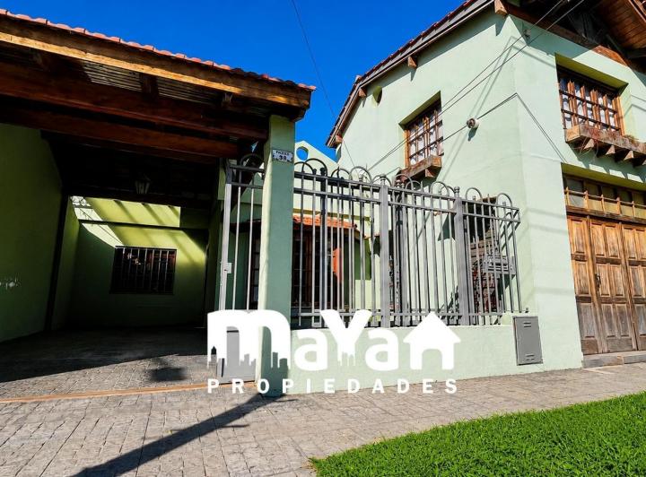 Casa · 190m² · 5 Ambientes · 2 Cocheras