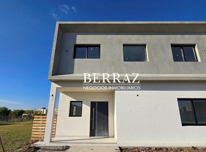 Casa · 160m² · 5 Ambientes · 1 Cochera