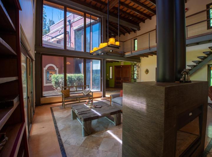 Casa · 513m² · 7 Ambientes · 6 Cocheras
