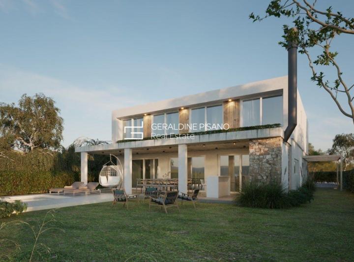 Casa · 285m² · 6 Ambientes · 2 Cocheras