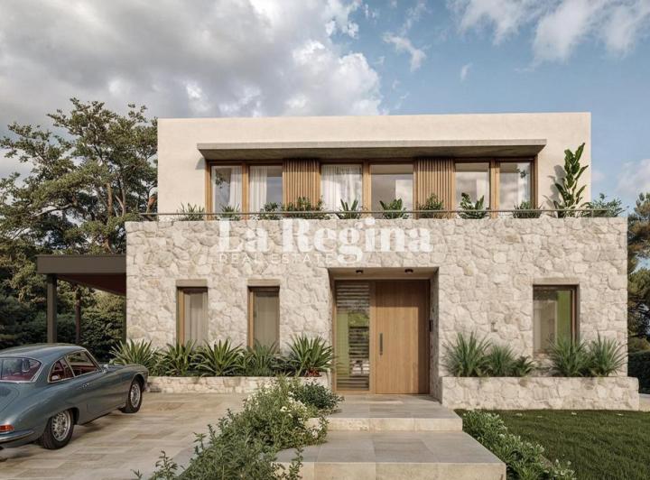 Casa · 255m² · 5 Ambientes · 2 Cocheras