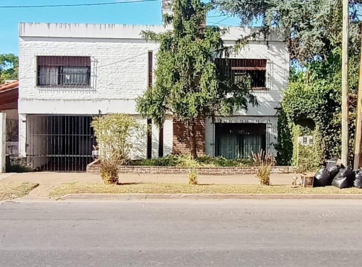 Casa · 163m² · 5 Ambientes · 1 Cochera