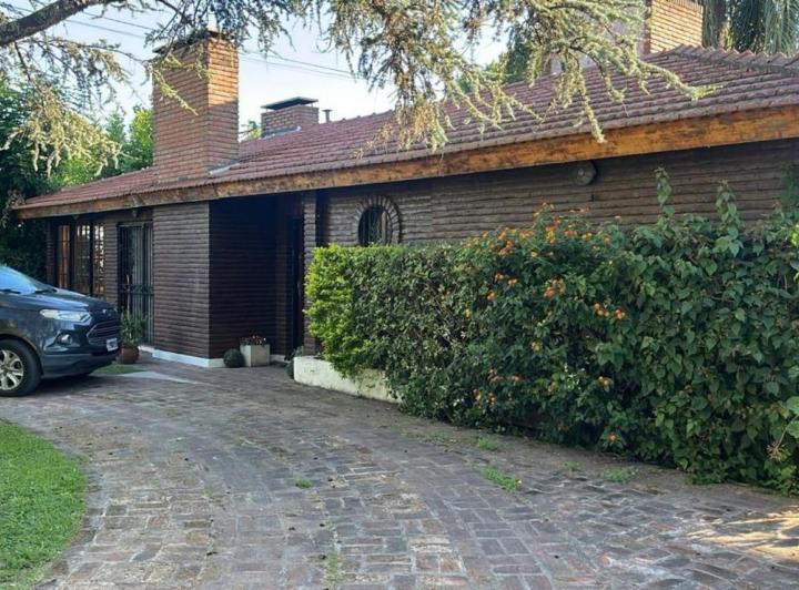 Casa · 75m² · 5 Ambientes