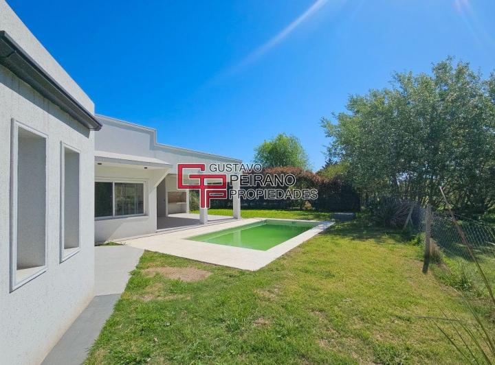Casa · 237m² · 5 Ambientes · 1 Cochera