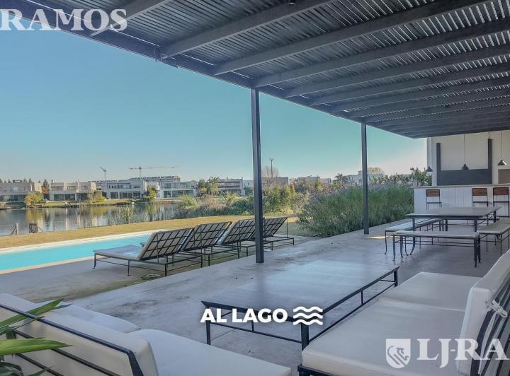 Casa · 423m² · 7 Ambientes