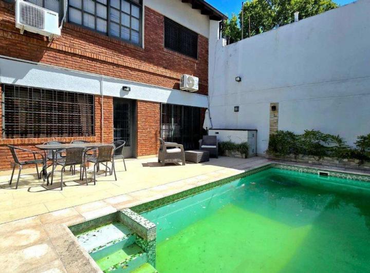Casa · 187m² · 5 Ambientes · 1 Cochera