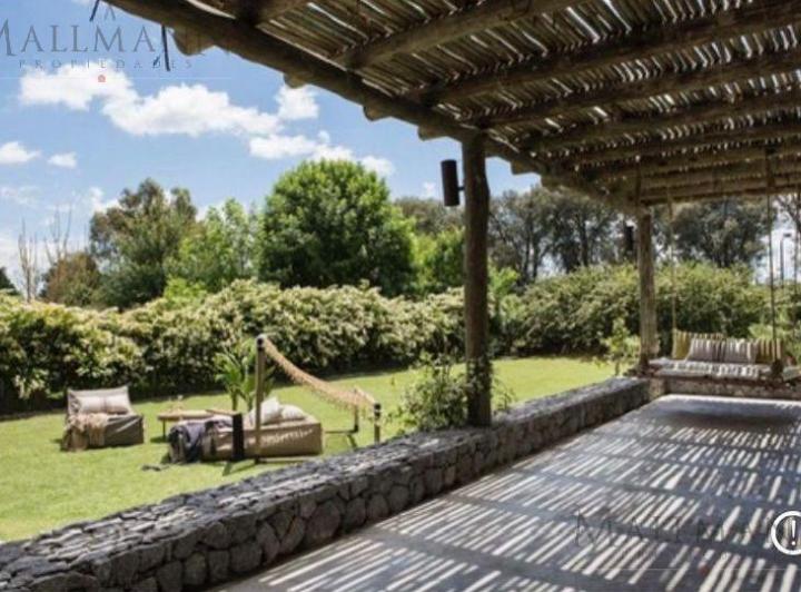 Casa · 305m² · 6 Ambientes