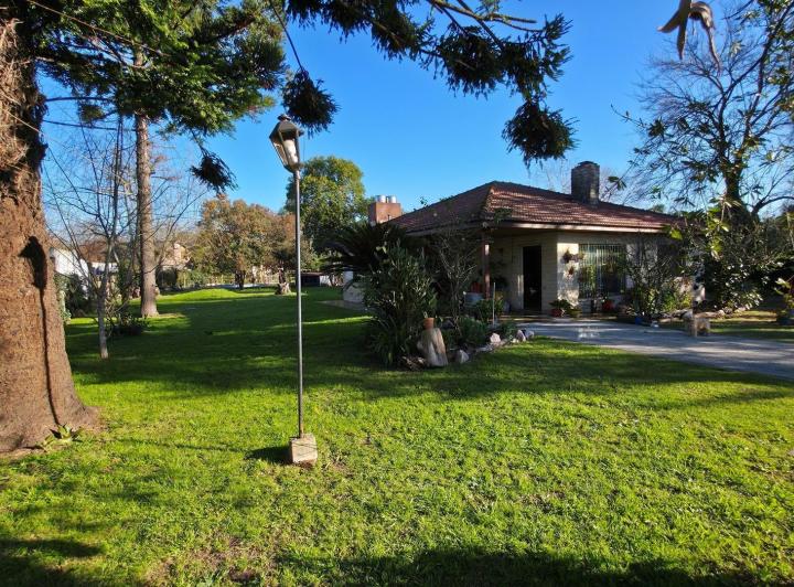 Casa · 180m² · 5 Ambientes