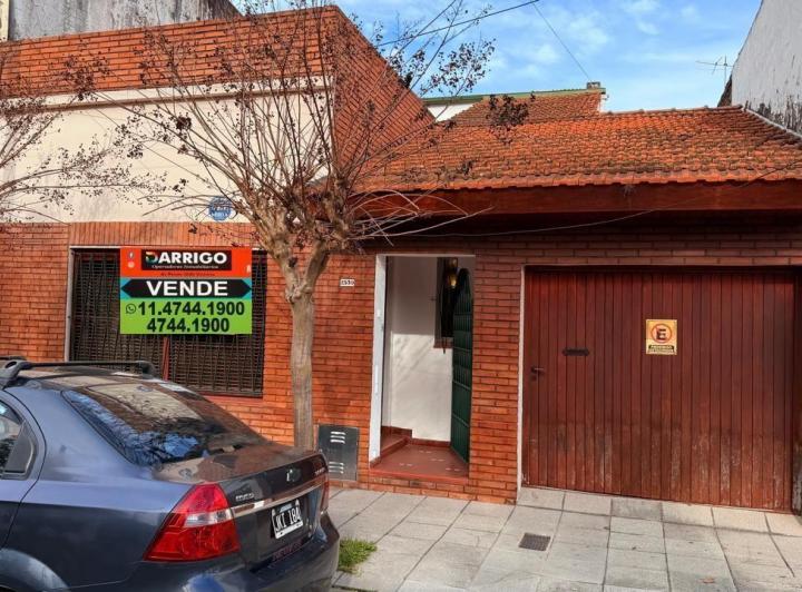 Casa · 164m² · 5 Ambientes · 1 Cochera