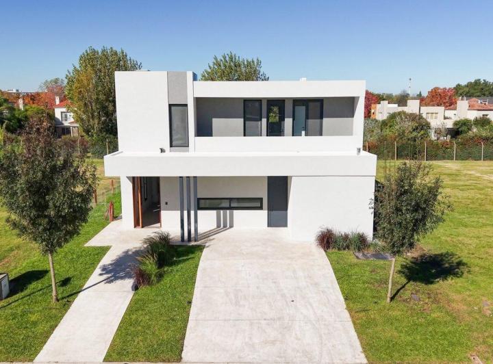 Casa · 347m² · 6 Ambientes