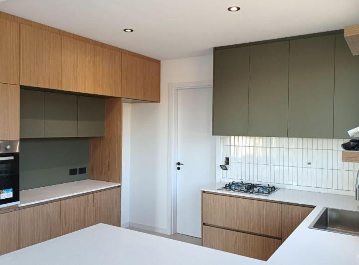Casa · 145m² · 5 Ambientes · 2 Cocheras