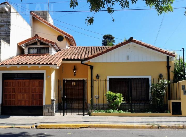 Casa · 158m² · 5 Ambientes · 1 Cochera