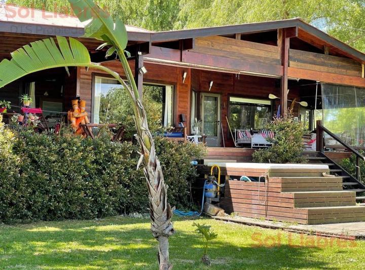 Casa · 360m² · 5 Ambientes