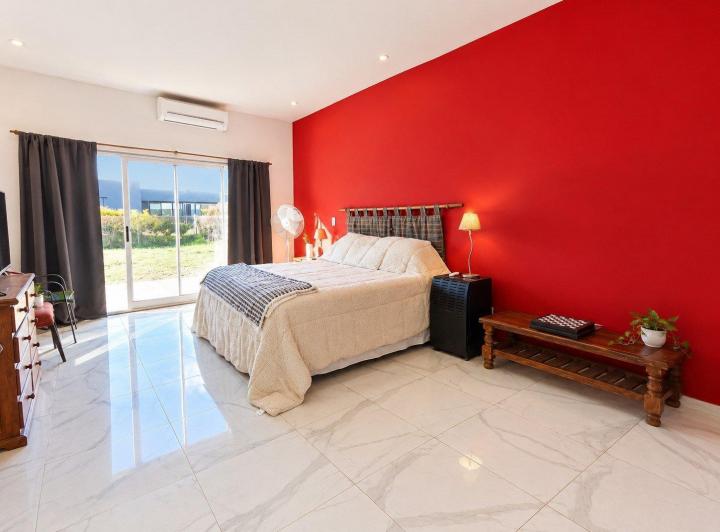 Casa · 170m² · 5 Ambientes · 1 Cochera