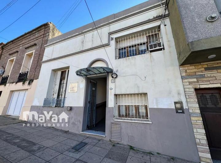 Casa · 300m² · 6 Ambientes