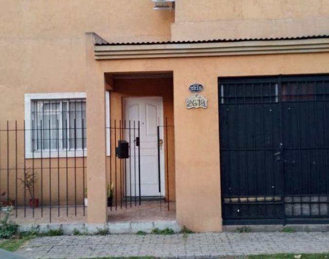 Casa · 130m² · 6 Ambientes · 1 Cochera