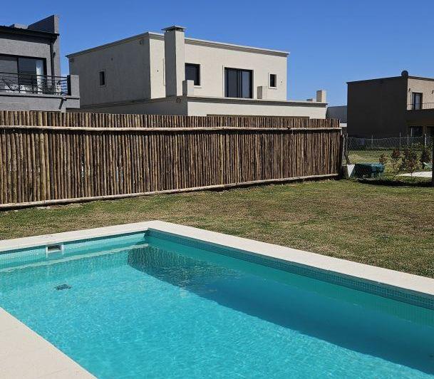Casa · 181m² · 5 Ambientes
