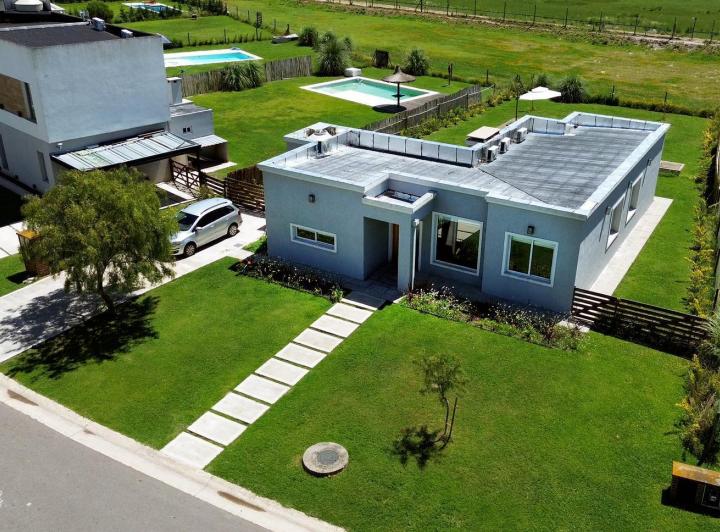 Casa · 123m² · 5 Ambientes · 2 Cocheras