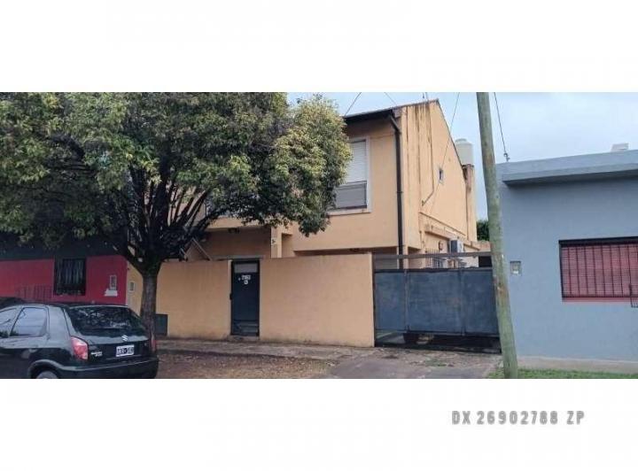 Casa · 194m² · 5 Ambientes · 1 Cochera