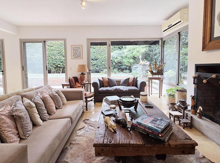 Casa · 290m² · 6 Ambientes