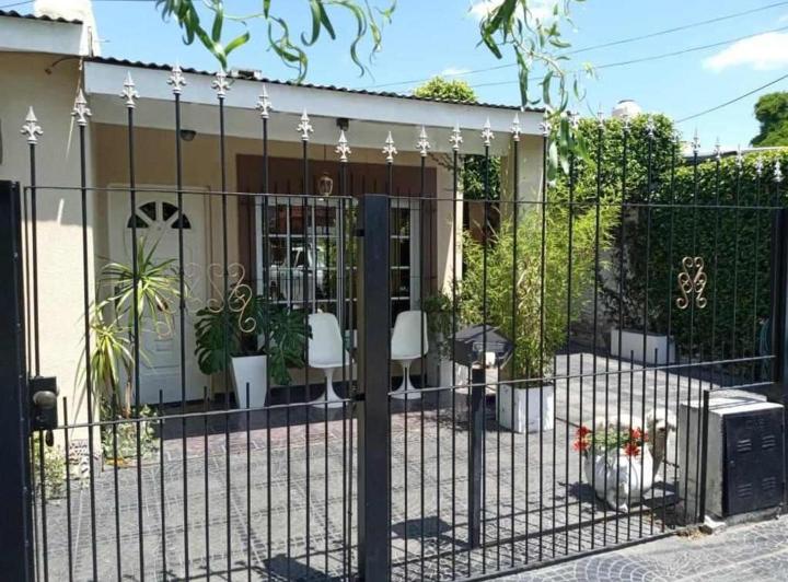 Casa · 105m² · 6 Ambientes