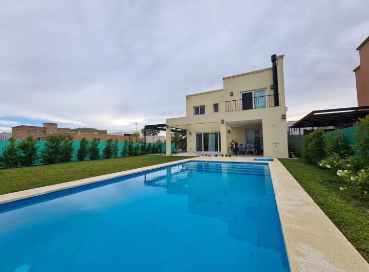 Casa · 167m² · 5 Ambientes