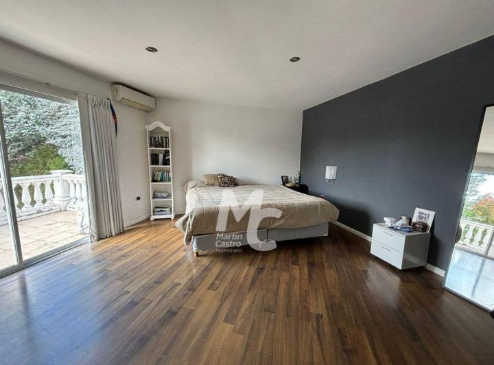 Casa · 218m² · 5 Ambientes
