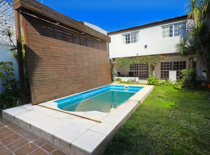 Casa · 261m² · 5 Ambientes · 1 Cochera