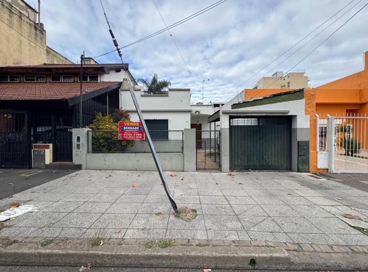 Casa · 205m² · 6 Ambientes · 1 Cochera